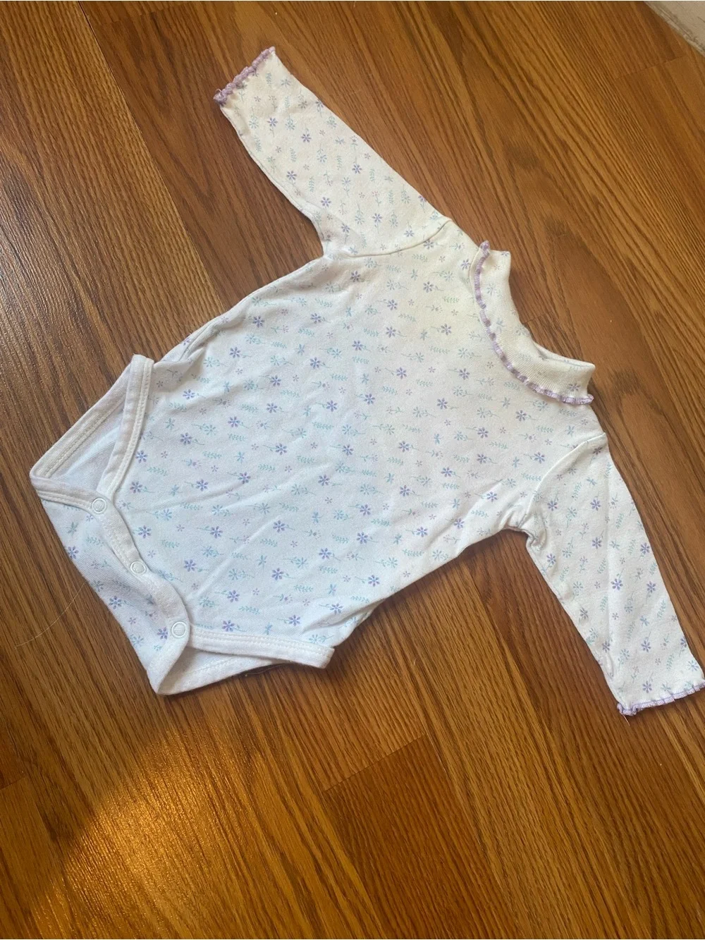 Y2K OshKosh B'gosh White Long-Sleeve One-Piece with Purple Floral Print